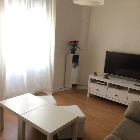 Peris Mencheta Apartment Seville Luaran gambar