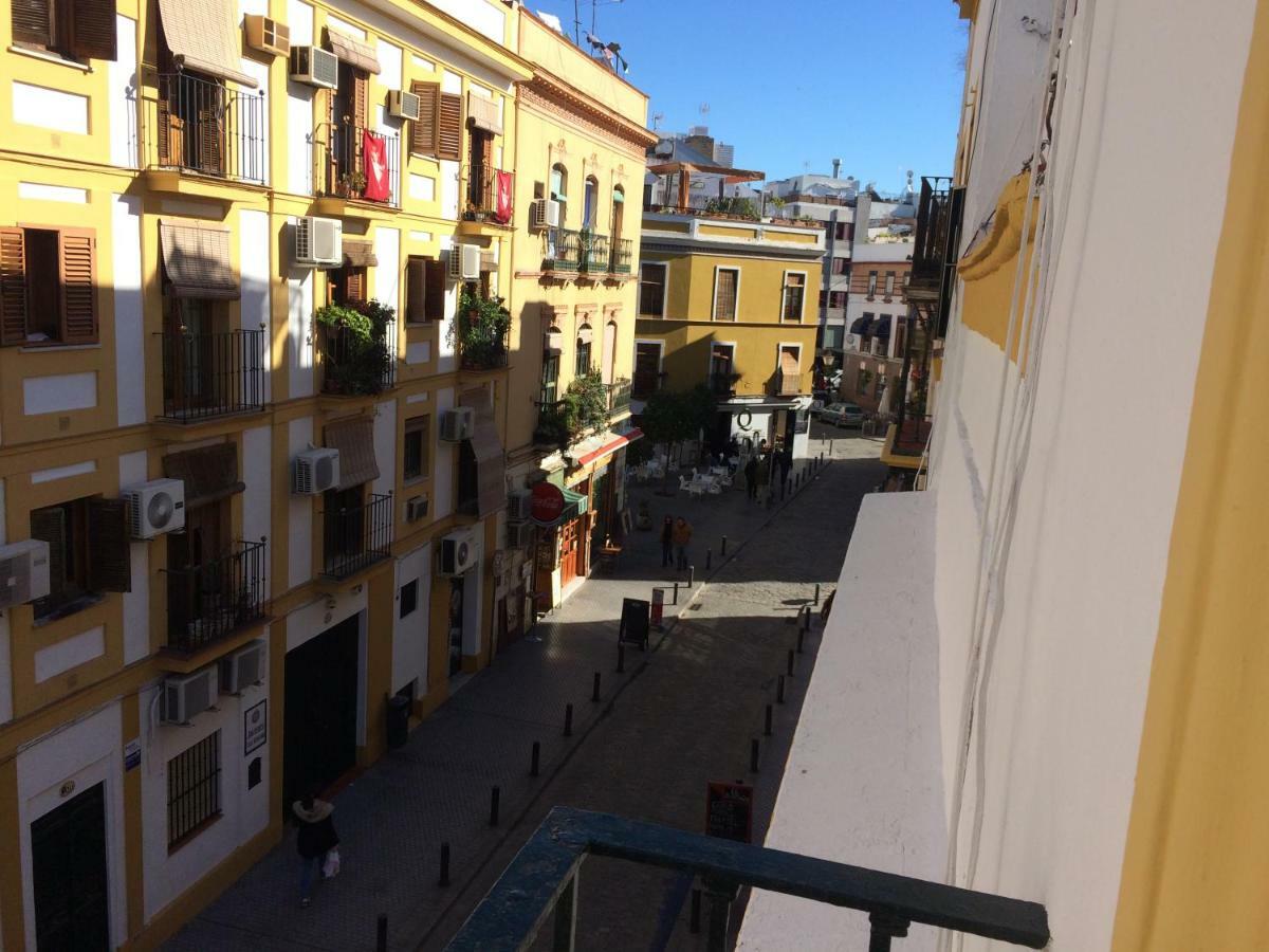 Peris Mencheta Apartment Seville Luaran gambar