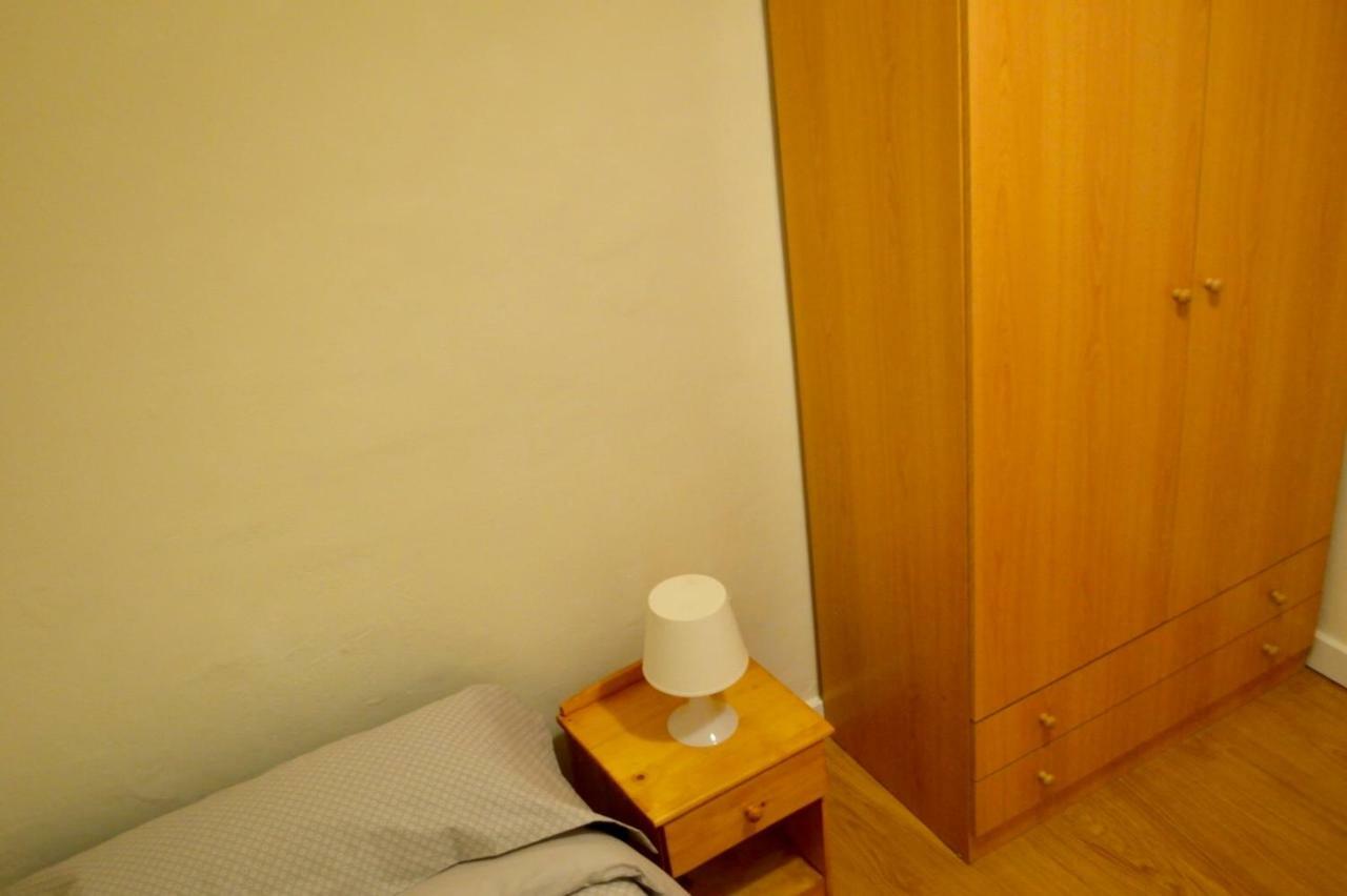 Peris Mencheta Apartment Seville Luaran gambar